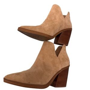 Vince Camuto Suede Ankle Boots - Size 7.5 - Chic & Versatile